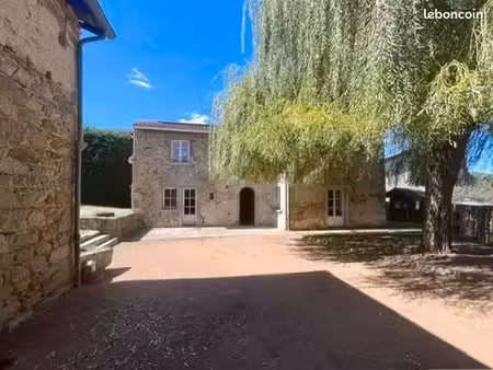 maison de charme en pierres - 138 m2 - 3 chambres - garage - terrain 475 m2
