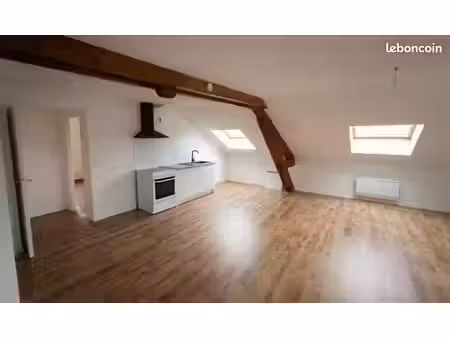 t3 lumineux  centre village fougerolles saint valbert