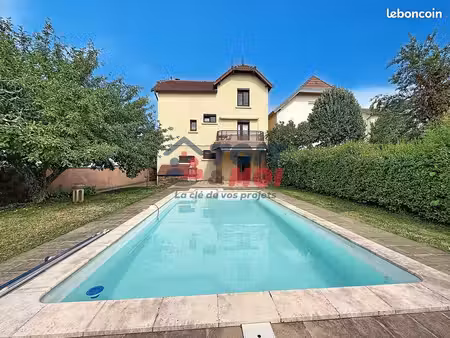 maison 6 pièces 125 m²