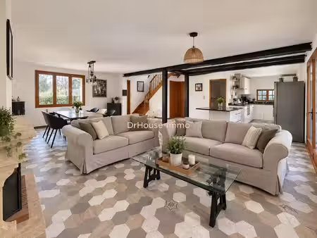 superbe maison familiale de 7 pièces avec jardin