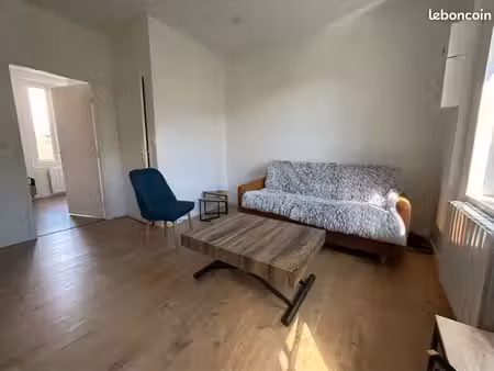 lyon 8e – t2 rénové de 28 m² avec jardin privatif de 45 m² – vendu loué