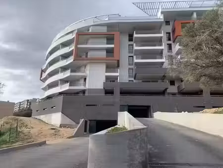 location parking 13 m² à ajaccio (20000)  125 €