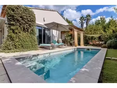 grimaud  maison de charme avec piscine