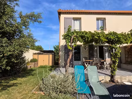 maison mitoyenne avec jardin aménagé