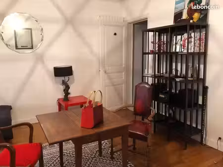 superbe studio meublé 29m² en parfait état