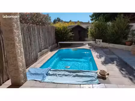 villa avec piscine  jardin  garage + 2 parkings - quartier calme et végétalisé