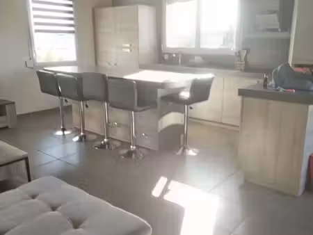 a vendre ou a loué t4 meublé