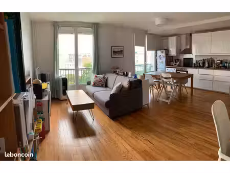 appartement t3  lumineux  sans vis à vis  vue dégagée sur paris