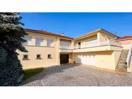 maison 6 pièces 132 m²