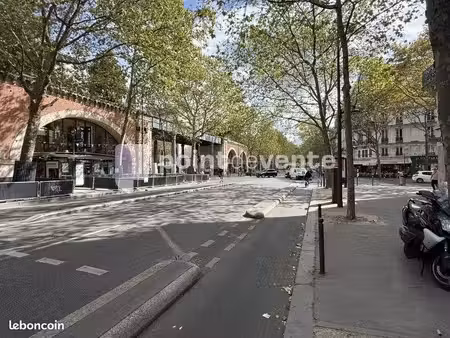 local commercial 60 m²