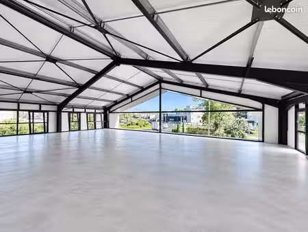 emplacement n°1 – bureaux / services 480 m²