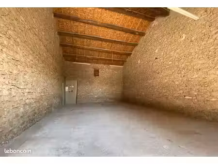 entrepôt 78 m² senas