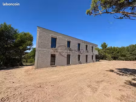 local 84 m² septèmes-les-vallons