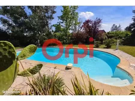 maison 6 pièces 172 m²