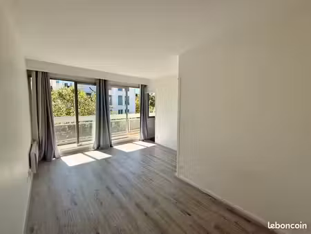 location studio lyon 6