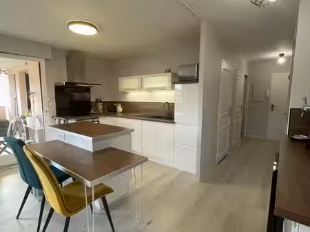 appartement pleins centre de craponne  2 chambres