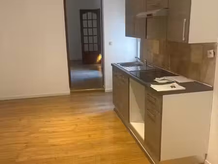 appartement 3 pièces - 66 m² - vitrolles/vieux village