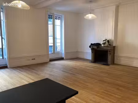 appartement 2 pièces 74 m²