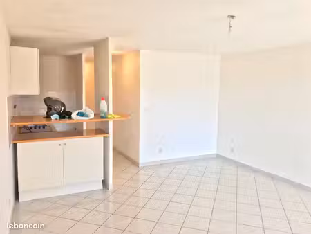 part loue beau t3 60m2 rue liandier pkg