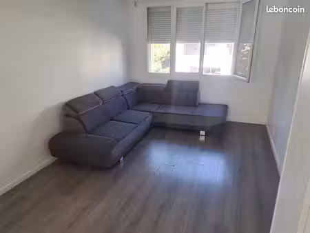 joli t3 non meublé de 50 m² avec balcon  cave et parking – saint-tronc marseille 13010