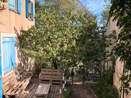 location t2 meublé avec jardin à ventabren