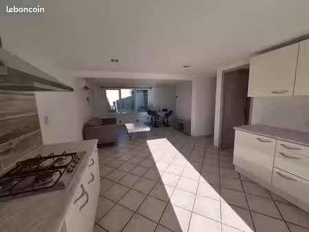 charmant t3 meublé 58 m² – terrasse 30 m² + jardin 50 m² – clim réversible – petite réside