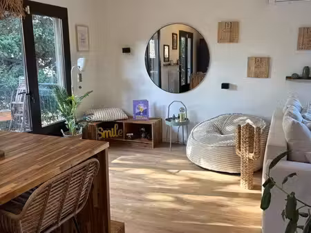 maison meublée 110 m² – 3 chambres – jardin 1 200 m² – à 600 m de la mer – marseille 8e
