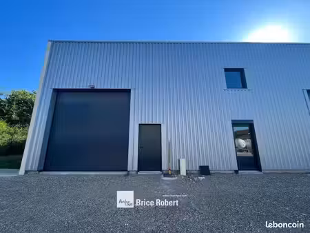 local d'activité 230 m²