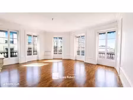 bureaux 157 m²