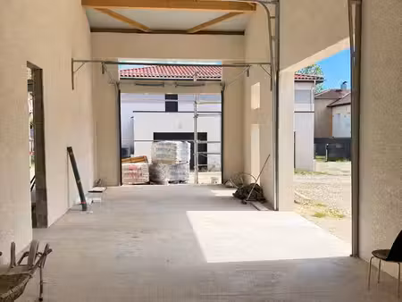entrepôt local dépôt