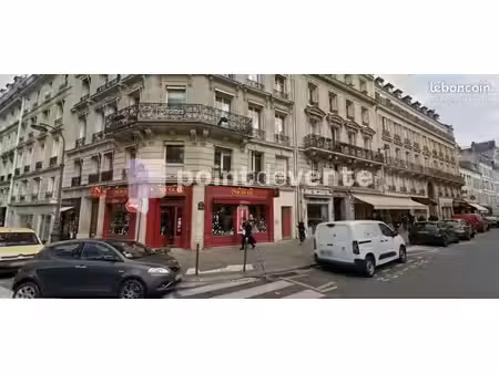 commerce santé 70 m²