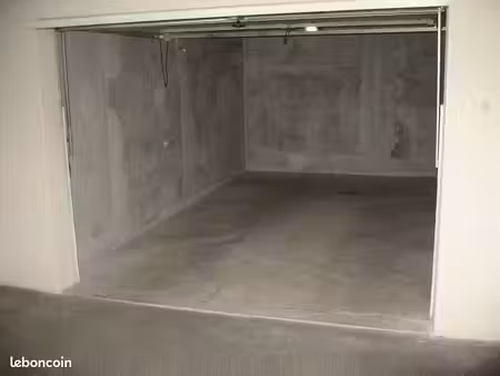 location garage 19 m2