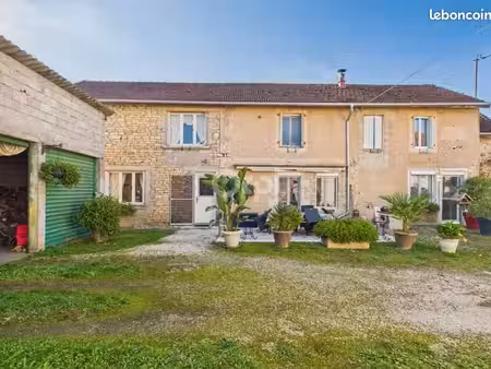 maison de village