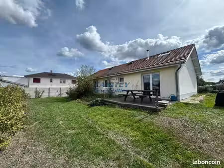 maison 2 pièces 112 m²