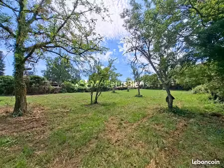 terrain 680 m² vaivre et montoille