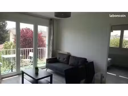 f2 rénové plein sud  balcon  garage 21m2