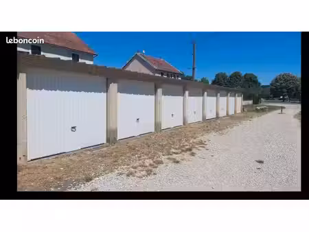 garage box ( voiture  garde meubles   stockage ...)