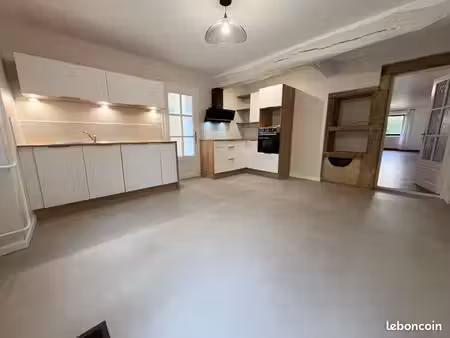 maison de 120m2 à louer - 800/mois