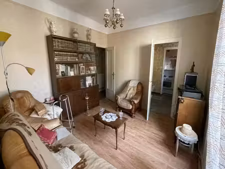 maison de ville 105 m² avec grand garage  jardin et dépendance