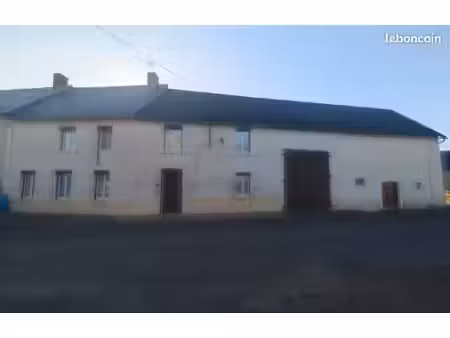 maison d'habitation avec dépendances