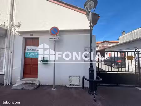 local commercial 24m² à louer 550 - saint jean de luz 64500