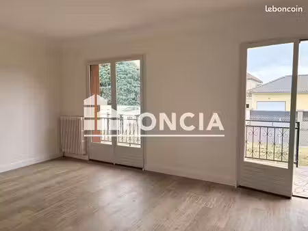 maison 4 pièces 81.7m² à louer 1000 - aureilhan 65800