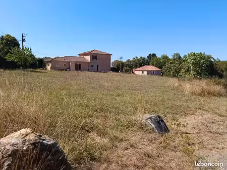 terrain haut de buros