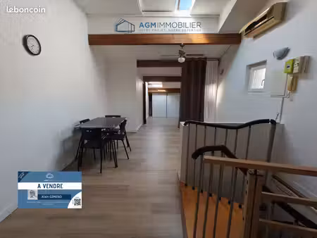 studio 1 pièce 30 m²