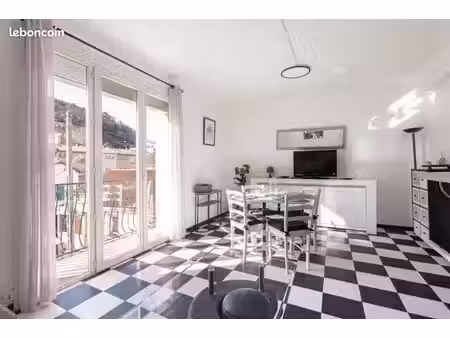 loue appartement t2 à l'année