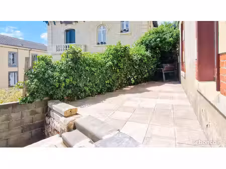 appartement 60 m2 avec terrasse
