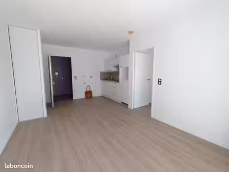? clermont-ferrand – t2 neuf 38 45 m² avec balcon de 12 m²