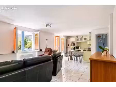 appartement 4 pièces 71 m²