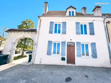 maison de ville rénovée centre ville d’orthez