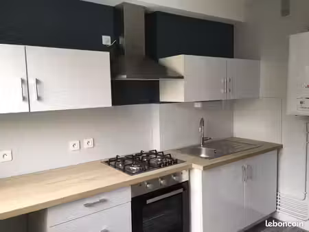 loue appartement clermont-fd - quartier 1er mai/république